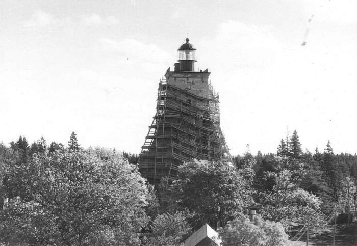 Реставрация маяка Кыпу, 1988 год