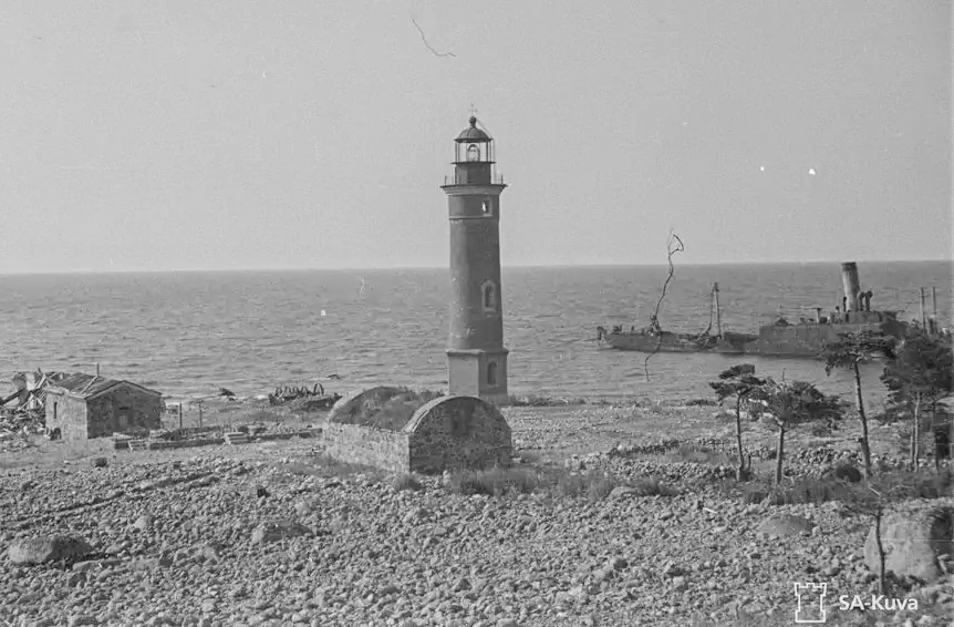 Южный Гогландский маяк, 1942 год