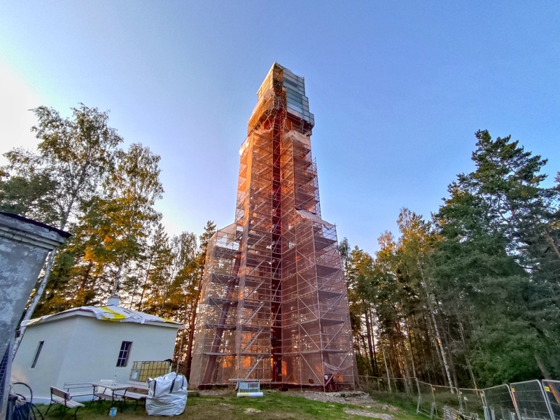 Реконструкция маяка Рухну